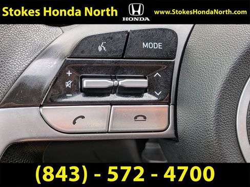 Used 2021 Hyundai Elantra SEL FWD image 25