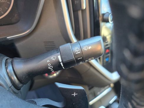 Used 2023 Subaru Ascent Premium w/ Convenience Package image 25