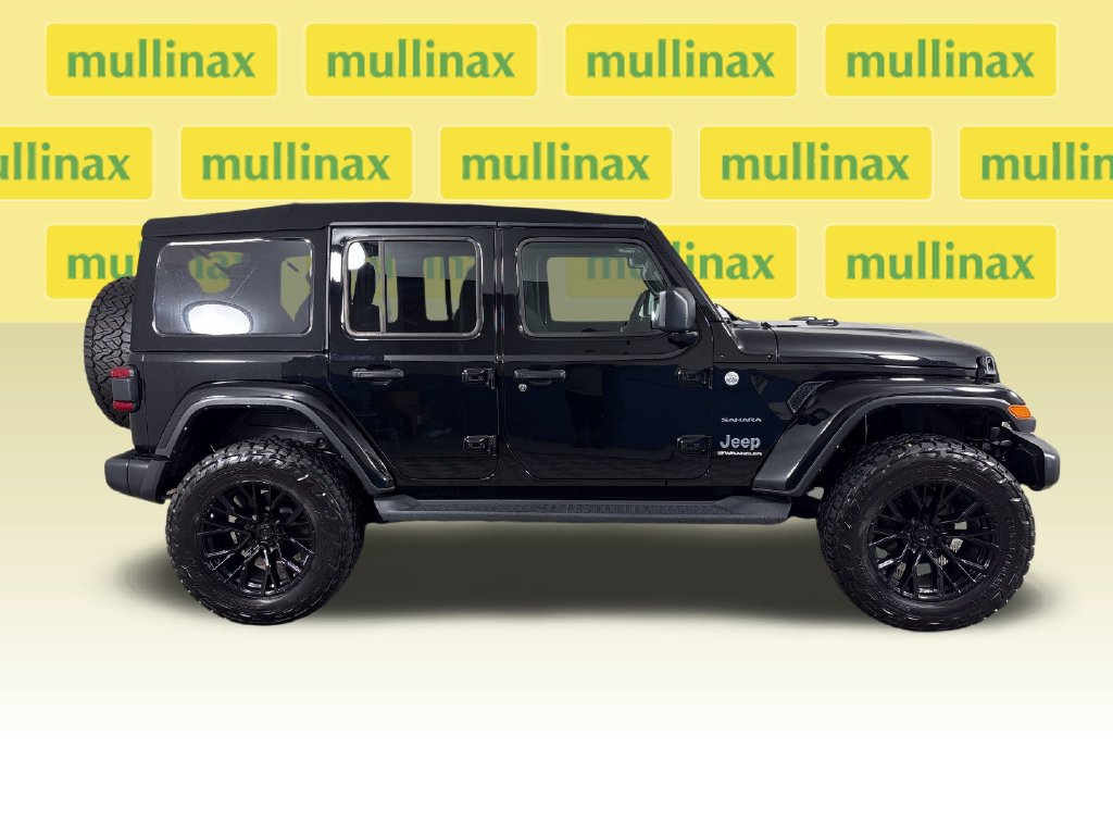 Used 2024 Jeep Wrangler Unlimited Sahara w/ Technology Group AWD/4WD image 2