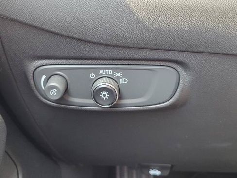 Used 2023 Chevrolet Equinox LT AWD/4WD image 12