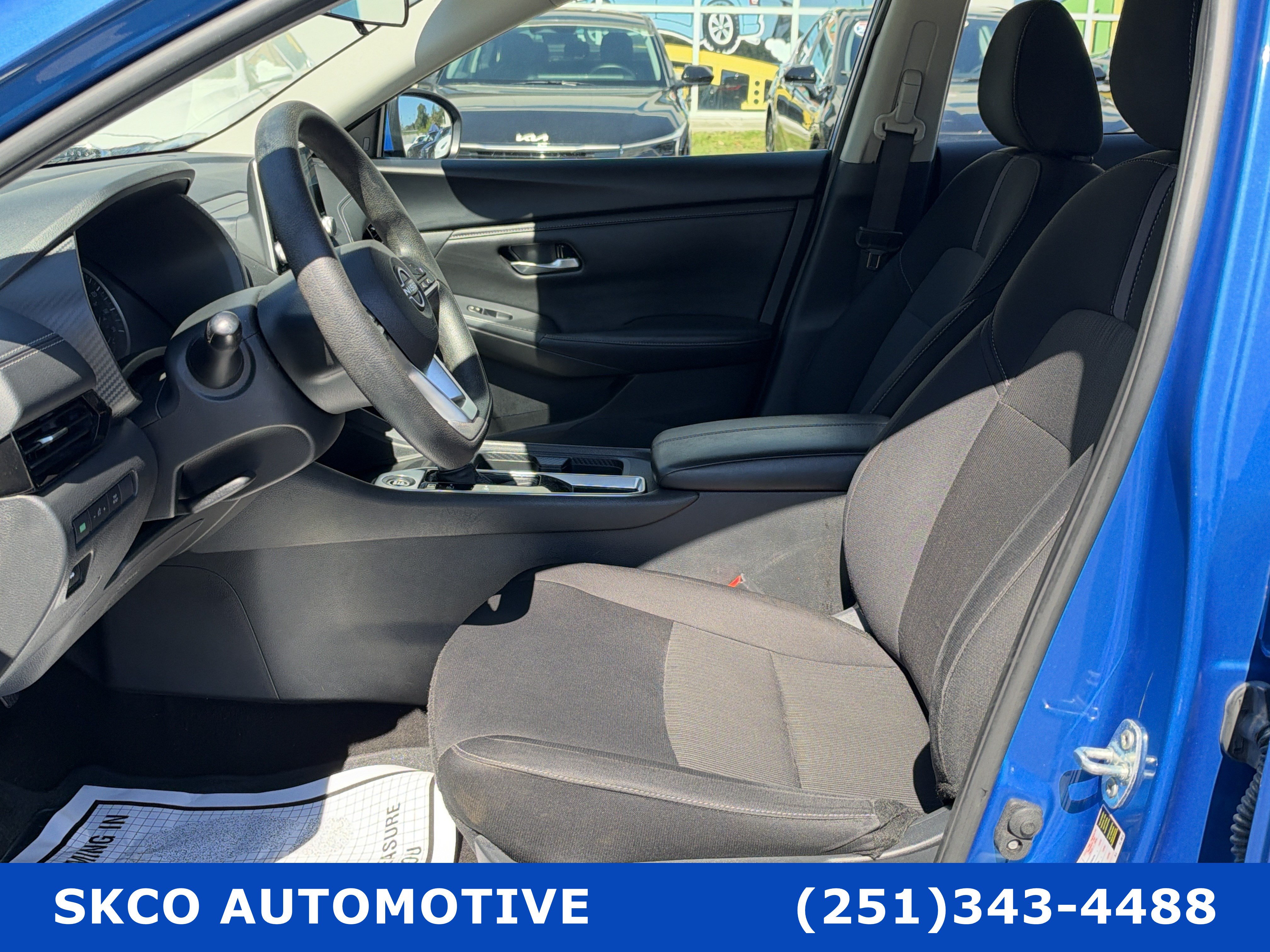 Used 2024 Nissan Sentra SV FWD image 11