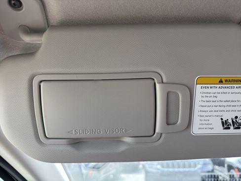 Certified 2025 Nissan Kicks SV AWD/4WD image 24