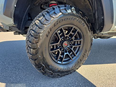 Used 2021 Toyota Tacoma TRD Pro AWD/4WD image 27