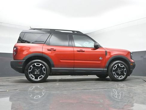 Used 2023 Ford Bronco Sport Outer Banks w/ Tech Package AWD/4WD image 38