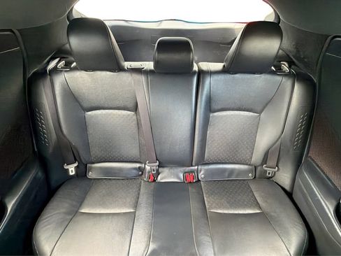 Used 2019 Toyota C-HR Limited FWD image 13