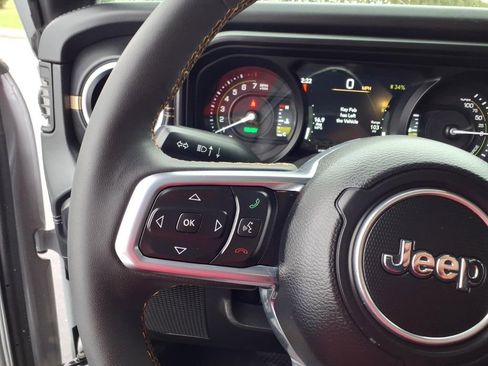 Used 2024 Jeep Wrangler Unlimited Sahara w/ Technology Group AWD/4WD image 29
