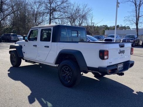 New 2026 Jeep Gladiator Sport image 5