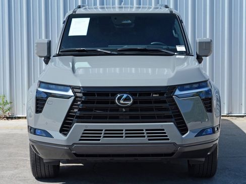 Used 2024 Lexus GX 550 w/ Cold Area Package image 54