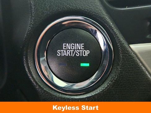 Used 2018 GMC Yukon Denali w/ Open Road Package image 22