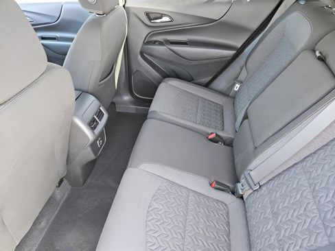 Used 2022 Chevrolet Equinox LT image 31