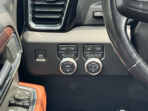 Used 2024 GMC Sierra 2500 Denali Ultimate w/ Max Trailering Package AWD/4WD image 14