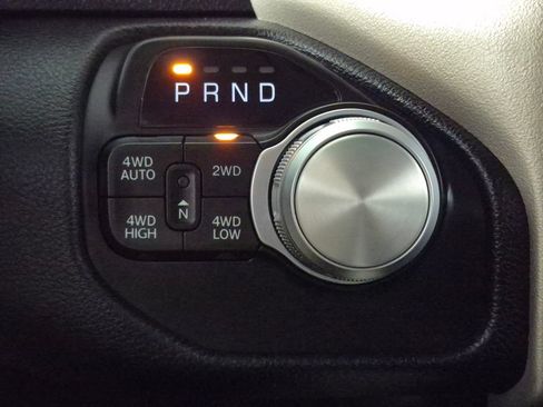 Used 2022 RAM 1500 Laramie AWD/4WD image 19