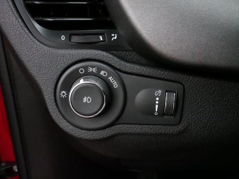 Used 2018 FIAT 500X Trekking w/ Cold Weather Package image 27