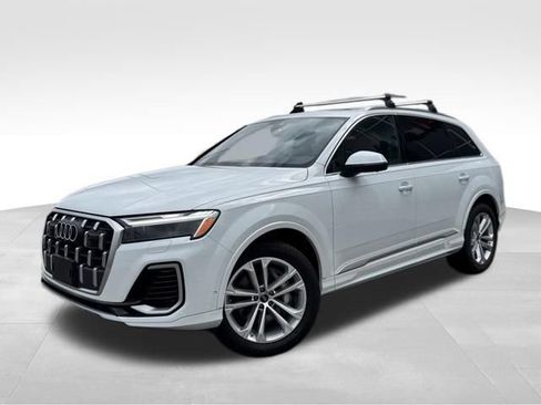 Certified 2023 Audi Q7 2.0T Premium Plus AWD/4WD image 3