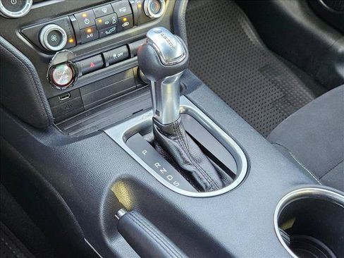Used 2021 Ford Mustang GT RWD image 12
