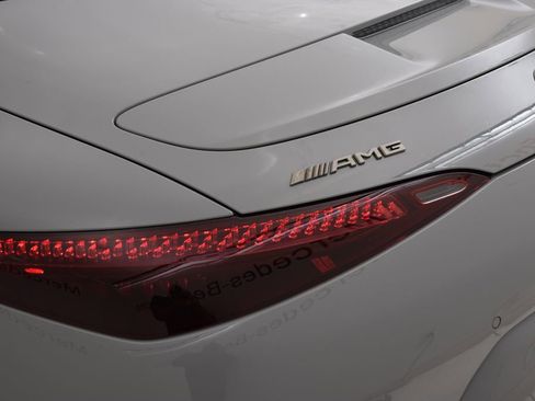 New 2026 Mercedes-Benz SL 63 AMG 4MATIC image 12