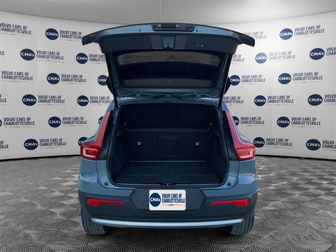 Certified 2023 Volvo XC40 B5 Ultimate w/ Protection Package Premier image 11