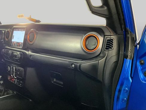 Used 2022 Jeep Gladiator Mojave w/ LED Lighting Group AWD/4WD image 33