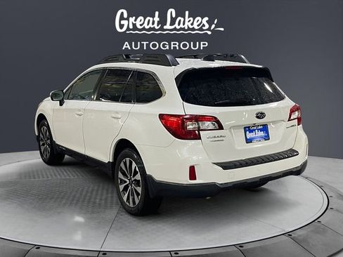 Used 2016 Subaru Outback 2.5i Limited AWD/4WD image 3