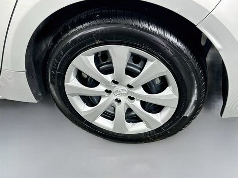 Used 2024 Toyota Corolla LE FWD image 27