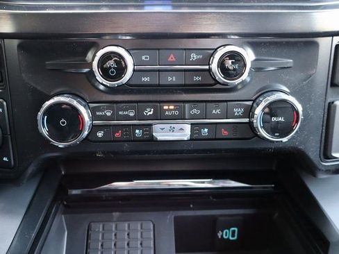 New 2026 Ford F250 Lariat w/ Black Appearance Package image 10