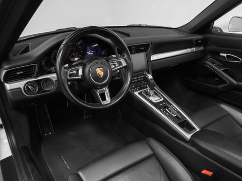 Certified 2017 Porsche 911 Carrera RWD image 44