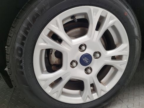 Used 2016 Ford Fiesta SE FWD image 31