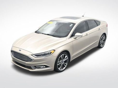 Used 2017 Ford Fusion Titanium image 22
