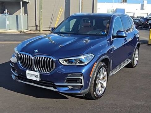 Used 2022 BMW X5 xDrive45e AWD/4WD image 4