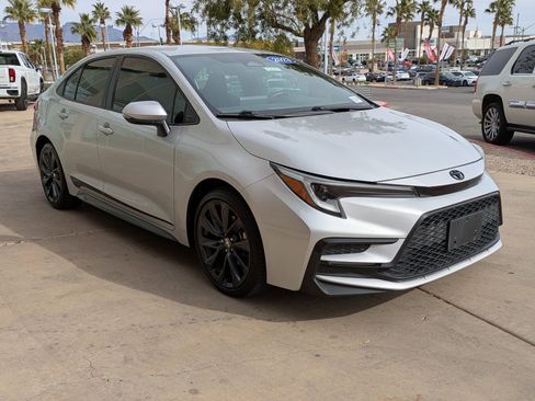 Used 2023 Toyota Corolla SE image 7