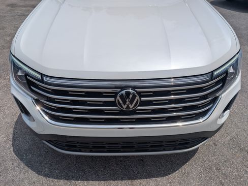 Used 2024 Volkswagen Atlas SEL AWD/4WD image 12