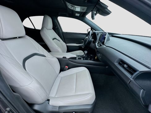 Used 2023 Lexus UX 250h FWD w/ Accessory Package (Z1) image 20