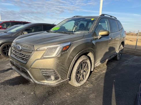Used 2022 Subaru Forester Premium image 1