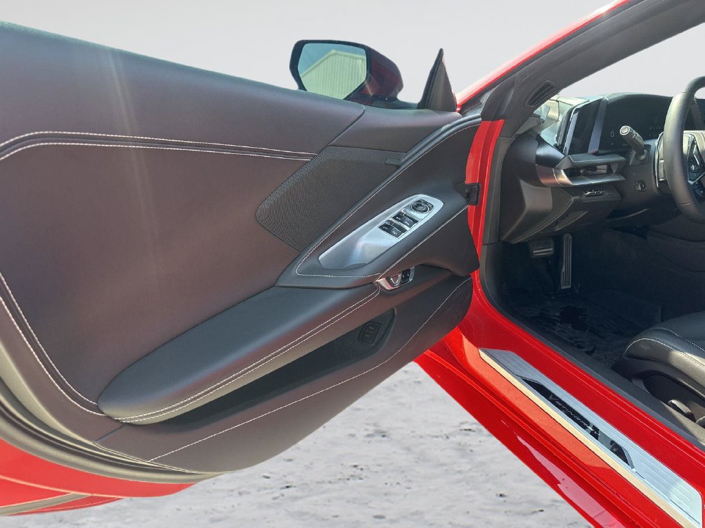 Used 2026 Chevrolet Corvette Stingray Convertible w/ 1LT RWD image 22