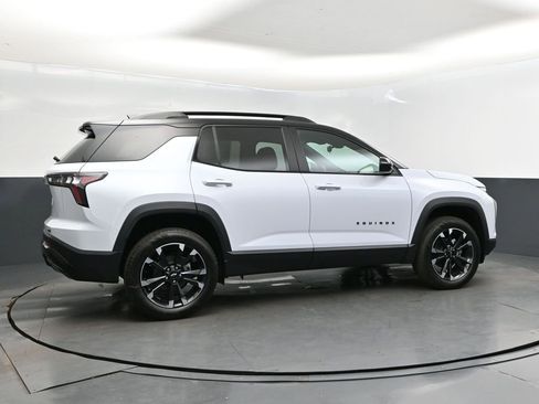 New 2026 Chevrolet Equinox RS image 8