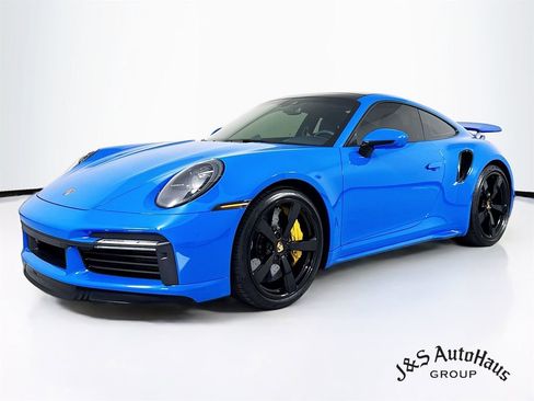 Used 2022 Porsche 911 Turbo S image 3