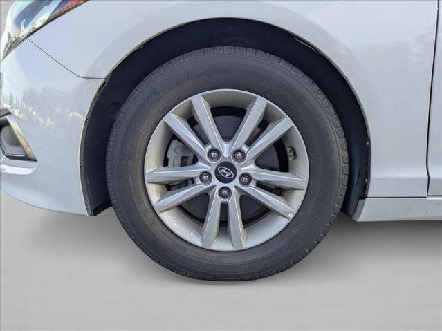 Used 2017 Hyundai Sonata SE FWD image 13