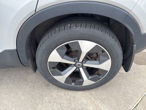 Used 2023 Volvo XC40 B5 Plus w/ Protection Package Premier AWD/4WD image 14