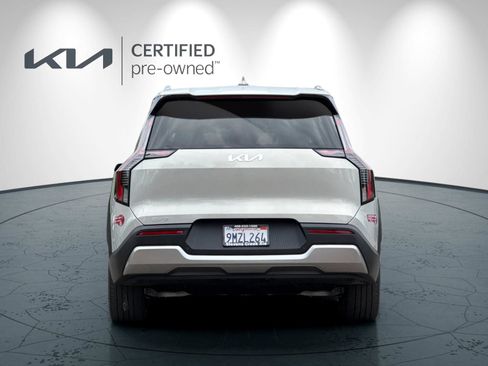 Certified 2024 Kia EV9 Wind AWD/4WD image 5