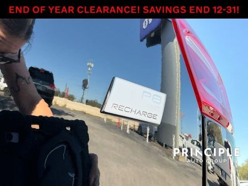 Certified 2021 Volvo XC40 P8 Recharge w/ Advanced Package image 11