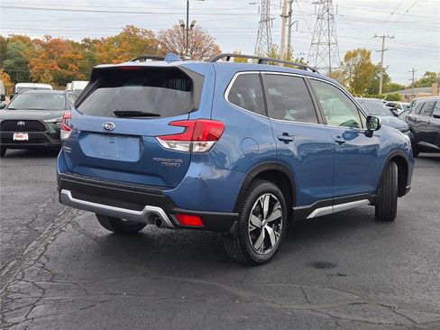 Used 2021 Subaru Forester Touring image 12