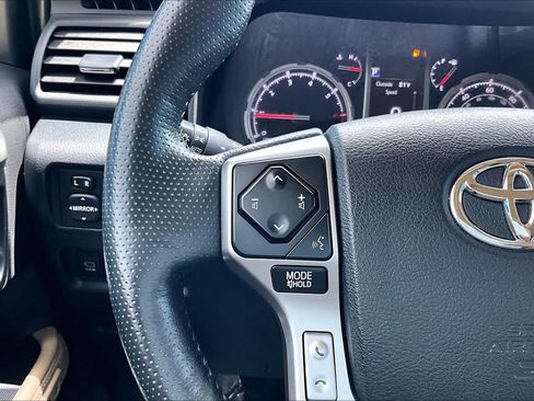 Used 2023 Toyota 4Runner Limited AWD/4WD image 23