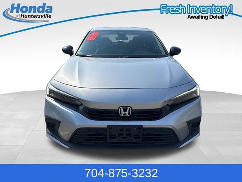 Used 2023 Honda Civic Sport image 3