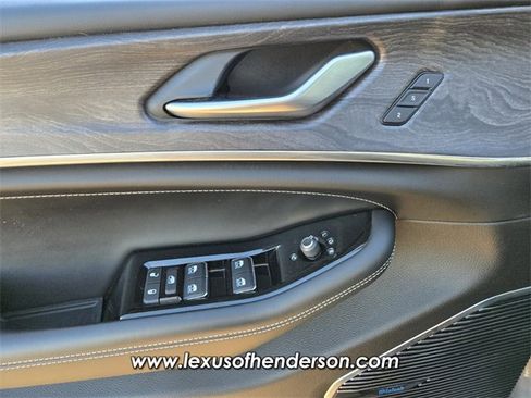 Used 2022 Jeep Grand Cherokee L Overland image 20