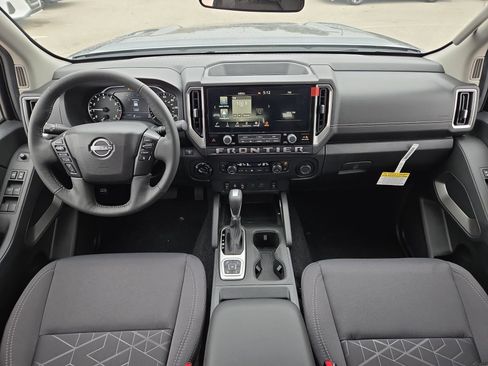 New 2026 Nissan Frontier SV w/ SV Convenience Package AWD/4WD image 12