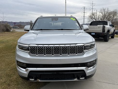 Used 2022 Jeep Grand Wagoneer Series III w/ Rear Seat Video Group 1 image 8