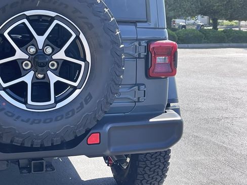 New 2026 Jeep Wrangler Unlimited Rubicon AWD/4WD image 12