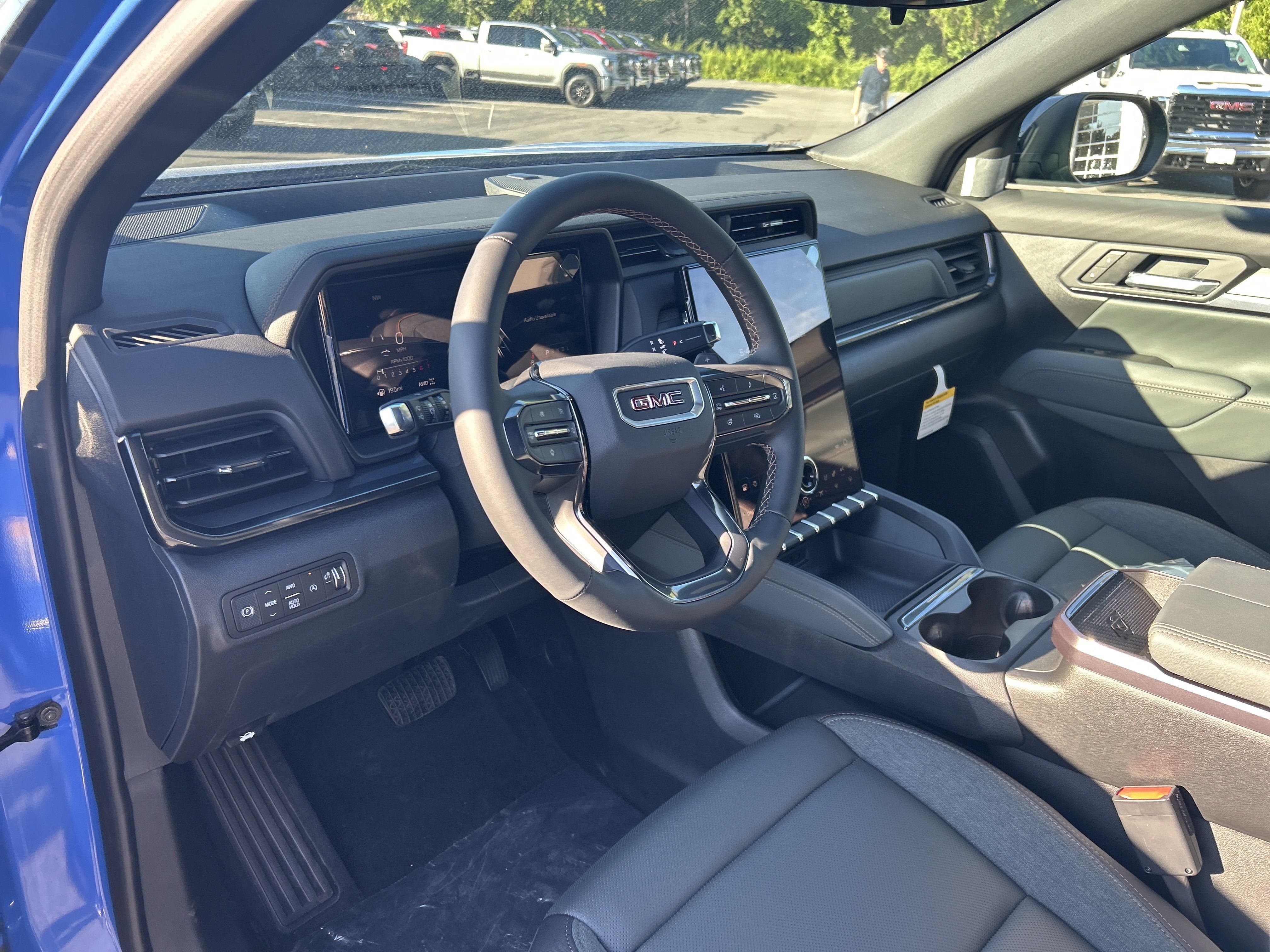 New 2027 GMC Terrain AT4 w/ Convenience Package III AWD/4WD image 18