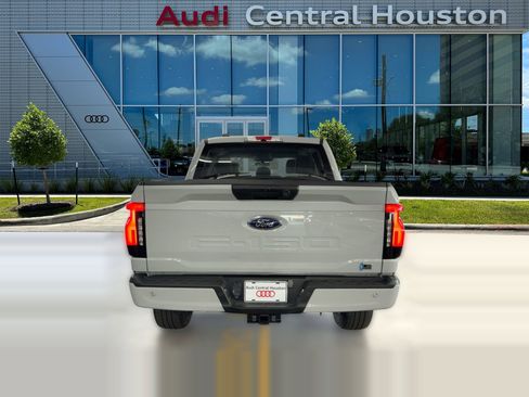 Used 2023 Ford F150 Lightning XLT image 9