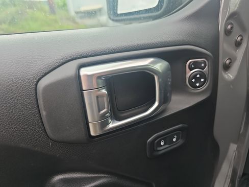 Used 2023 Jeep Wrangler Unlimited Sport AWD/4WD image 16